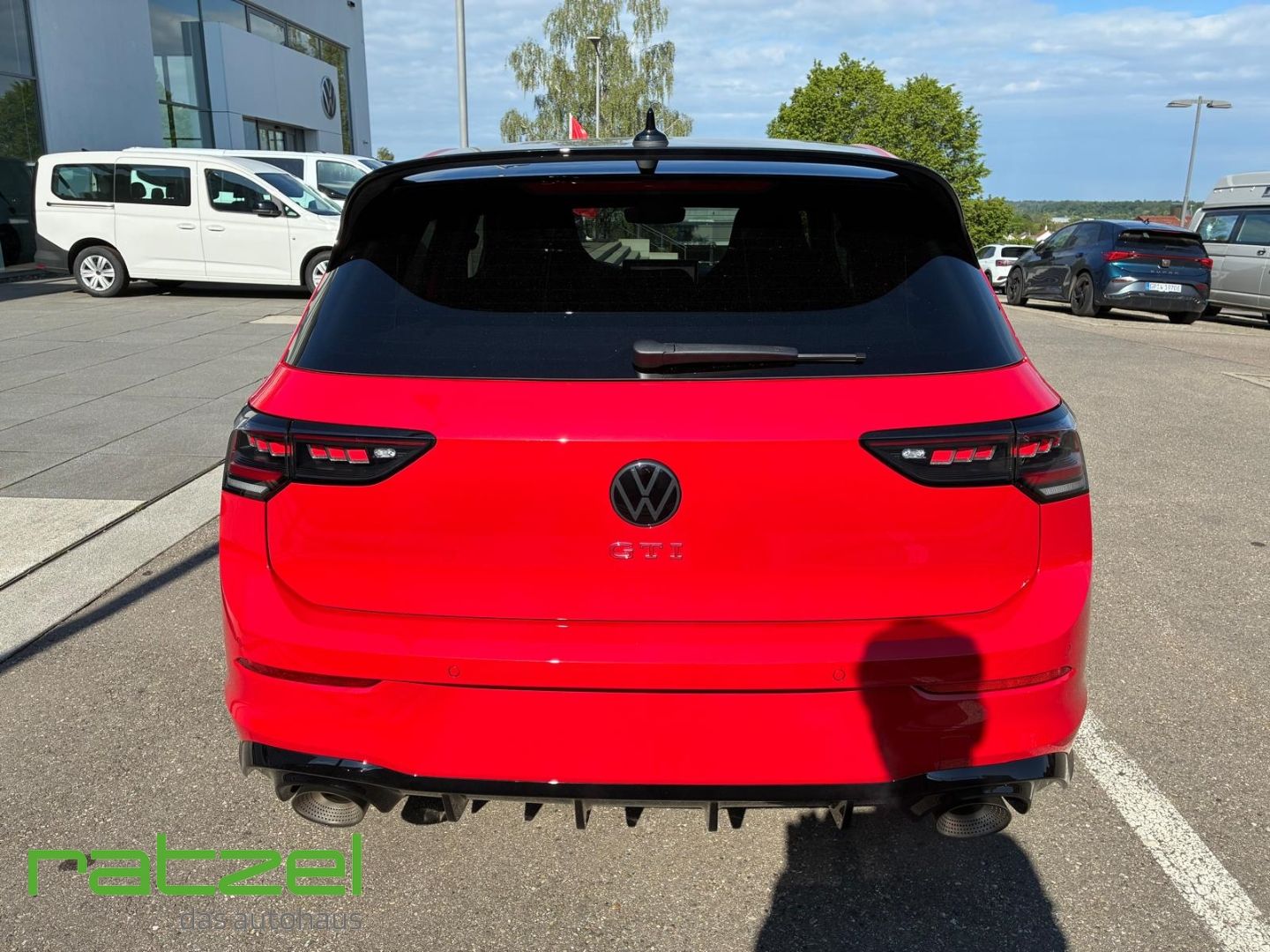 Fahrzeugabbildung Volkswagen Golf GTI 2.0 TSI 325PS Edition50 Perform+H&K