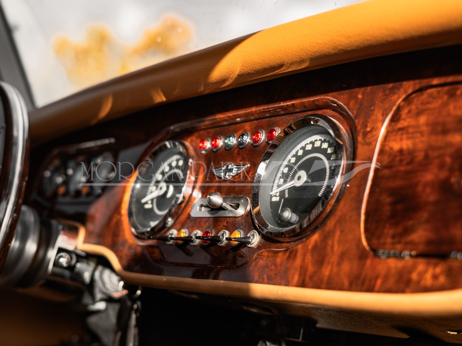 Fahrzeugabbildung Morgan Plus 4    mit außerordentlicher Ausstattung