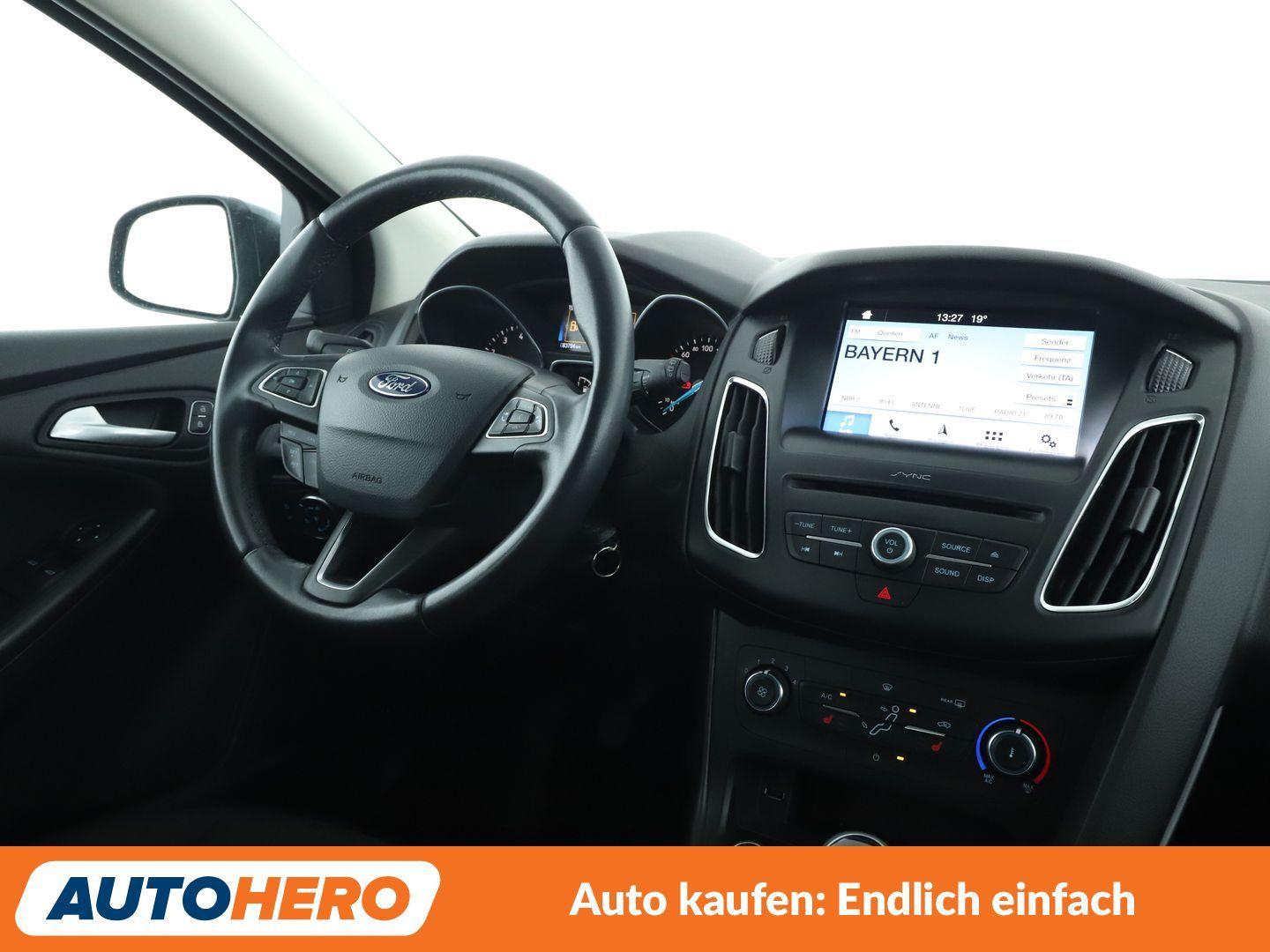 Ford Focus 1.0 EcoBoost Business*NAVI*TEMPO*PDC*SHZ*