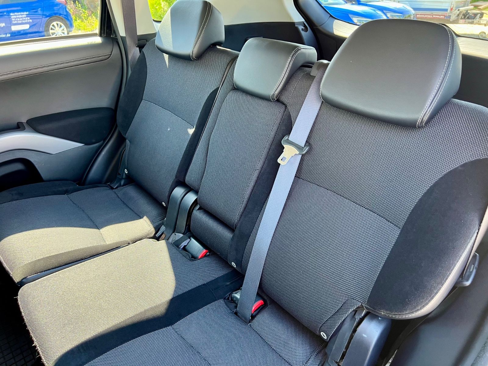 MITSUBISHI Outlander 4WD AAC SHZ XENON KAMERA