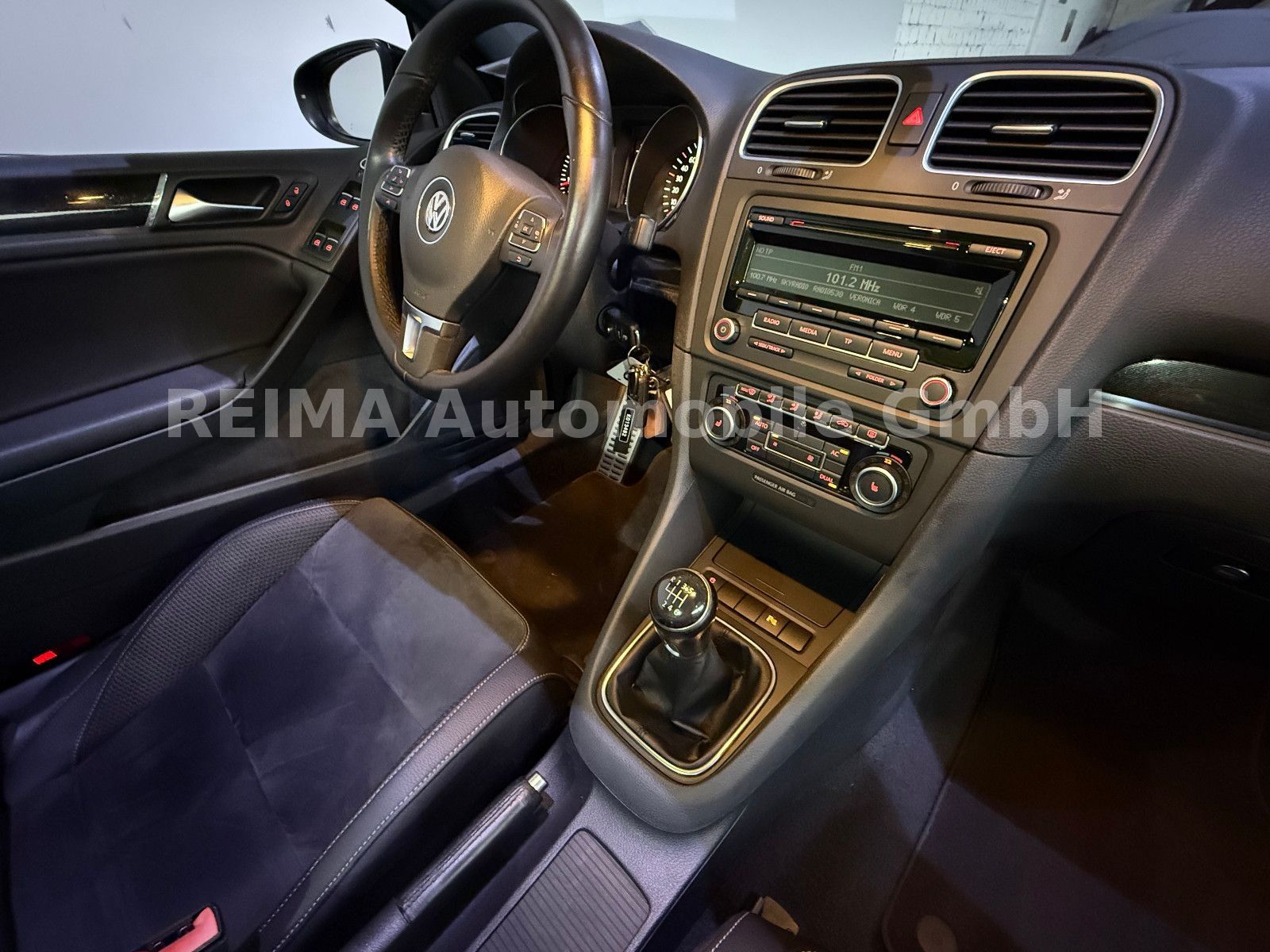 Fahrzeugabbildung Volkswagen Golf VI Cabriolet 1,4TSi, Klima, T-Leder, Alu