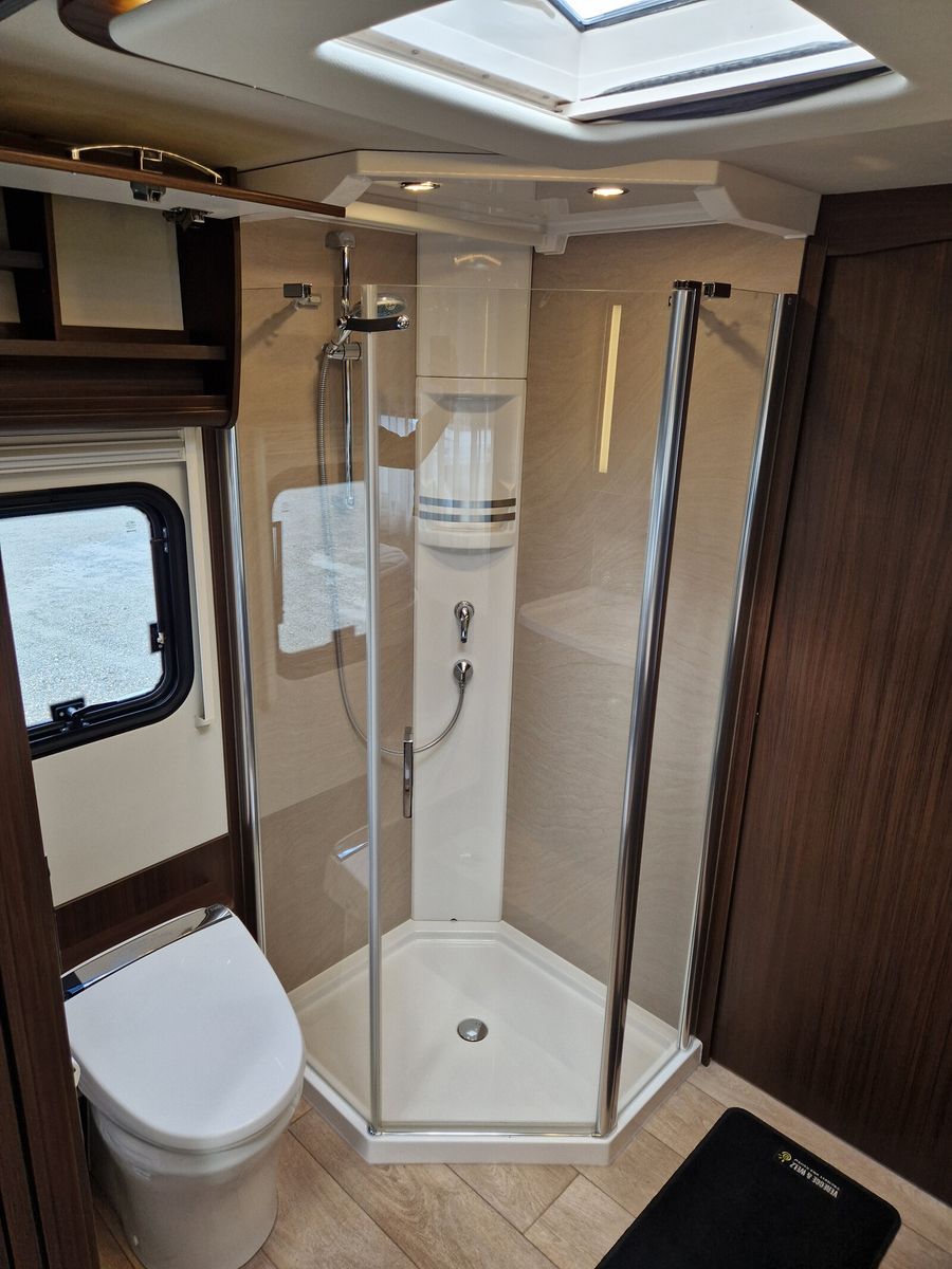 Fahrzeugabbildung Morelo Palace Liner 93 MB MB Atego 1230