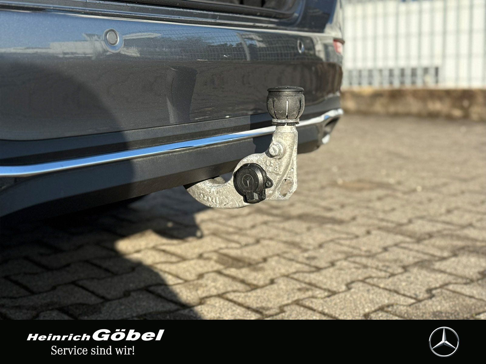 Fahrzeugabbildung Mercedes-Benz C 220 d T 4MATIC*AHK*BURMESTER*DIGITAL LIGHT*