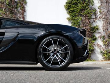 2020 Mclaren GT — фото 6