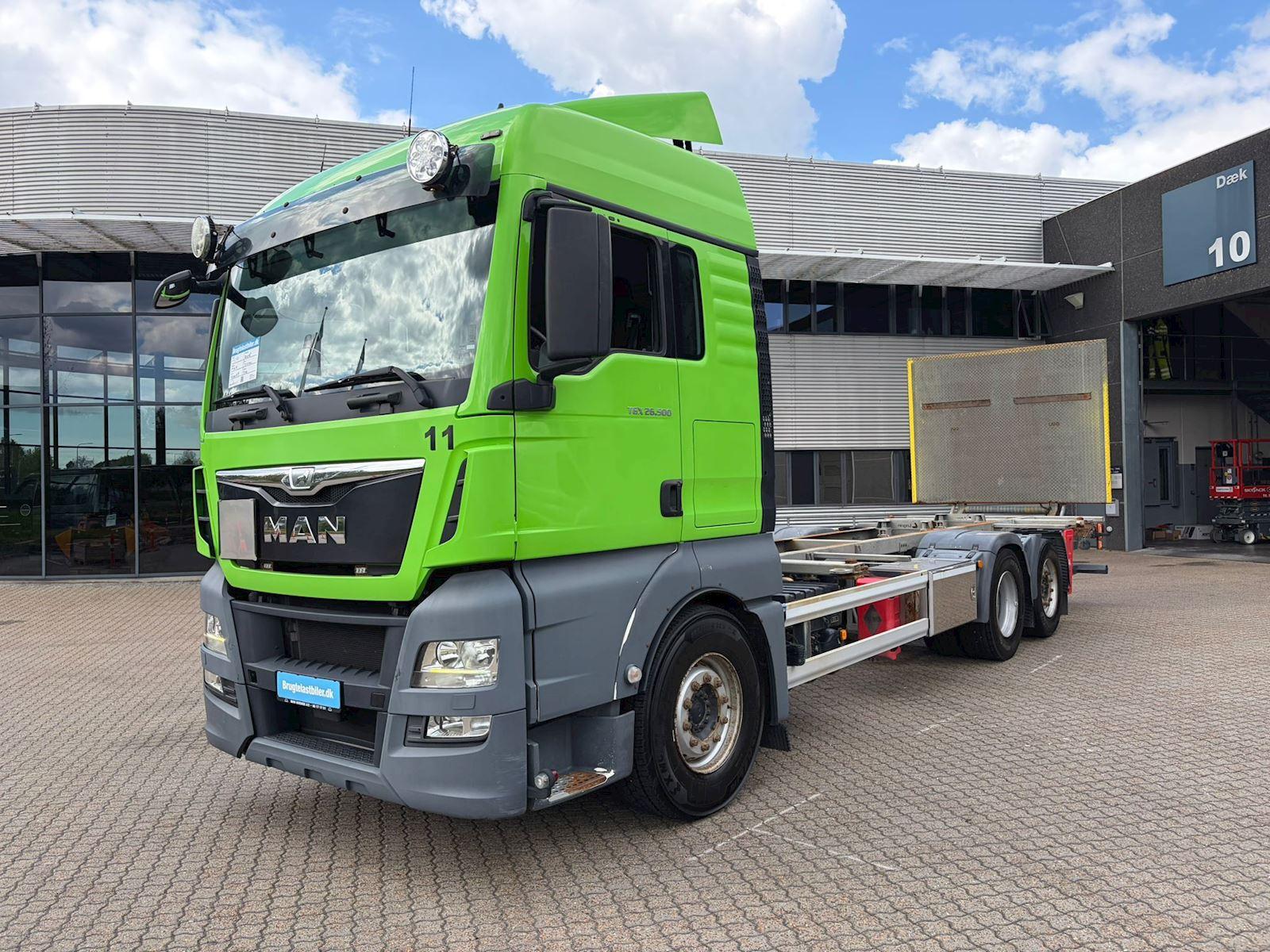 MAN TGX 26.500 6X2-2 LL