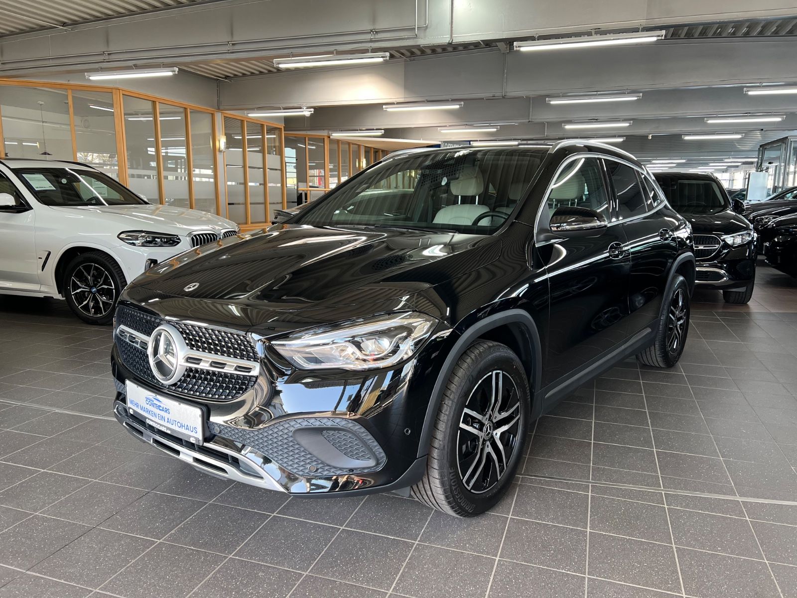 Mercedes-Benz GLA 180d Progressive Business+High End+Park Pak. foto 2
