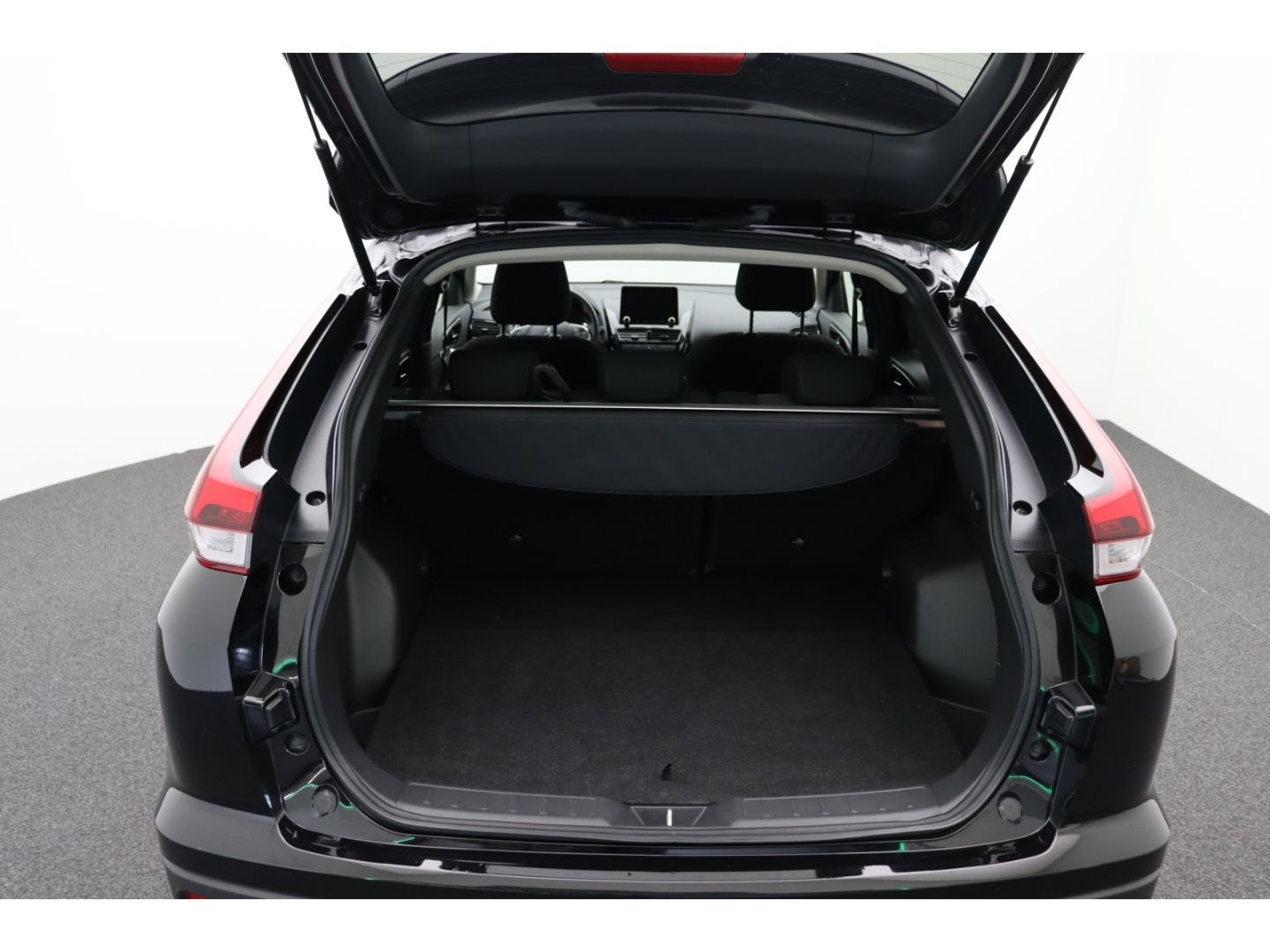 Fahrzeugabbildung Mitsubishi Eclipse Cross Basis Hybrid 4WD SHZ Rückfahrkam