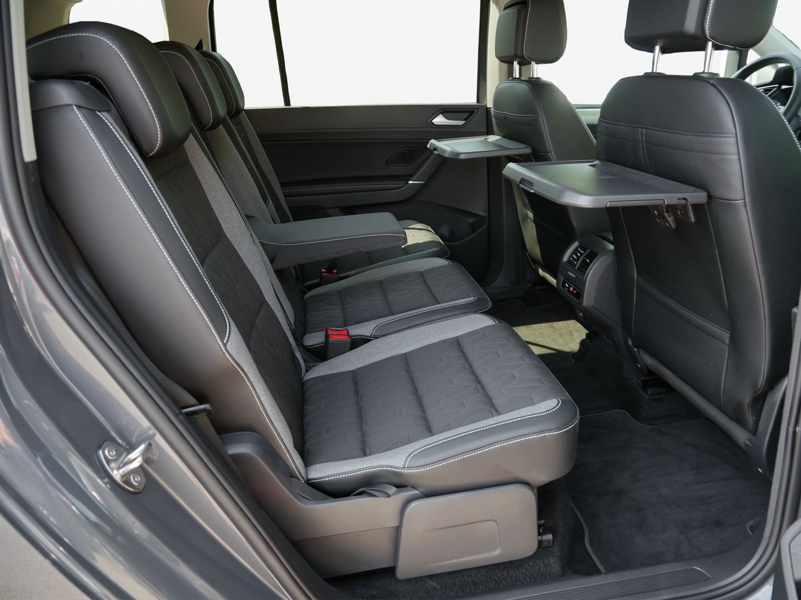 Volkswagen Touran - Bild 16