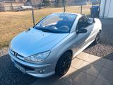 Peugeot 206 CC 1.6 16V NEU:TÜV. Insp.Reifen ,Bremsen,Bat