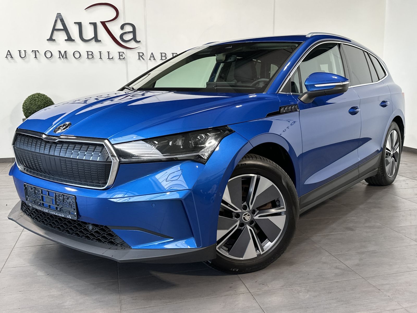 Fahrzeugabbildung SKODA Enyaq iV 80 Sport NAV+LED+AHK+PANO+CANTON+CARPLA