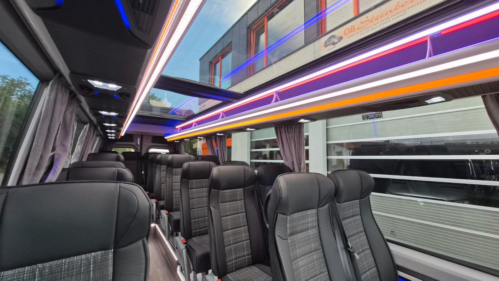 Mercedes-Benz 519 und 517 Glasdach XXL  20 Sitze Lord Exclusiv