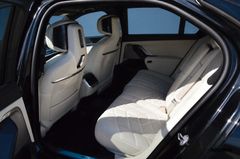 BMW M760 – 24 / 25