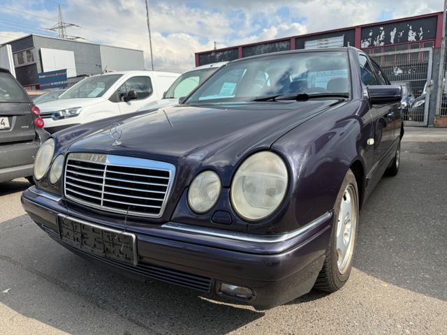 Mercedes-Benz E 240 AVANTGARDE ,Schiebedach