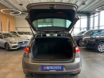 Volkswagen Golf VII Lim. Cup BMT *1.Hand*ACC*AHK*