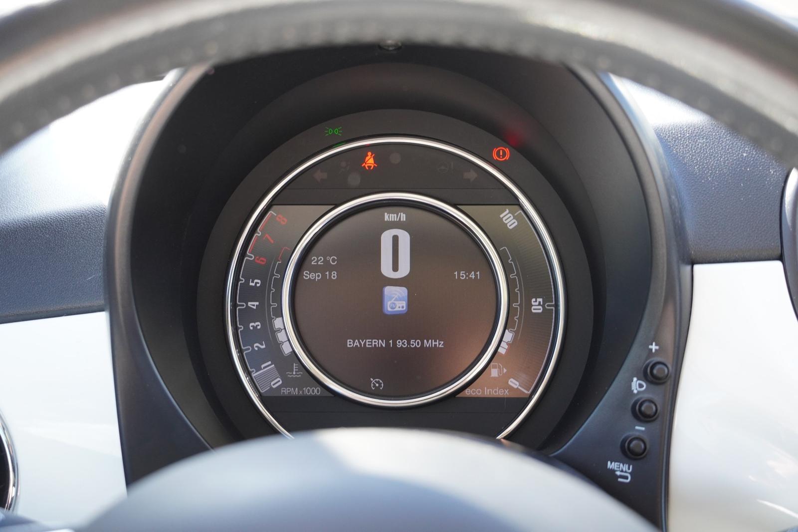 Fiat 500 0.9 Lounge Bi-Xenon Tempomat PDC Klimaaut.