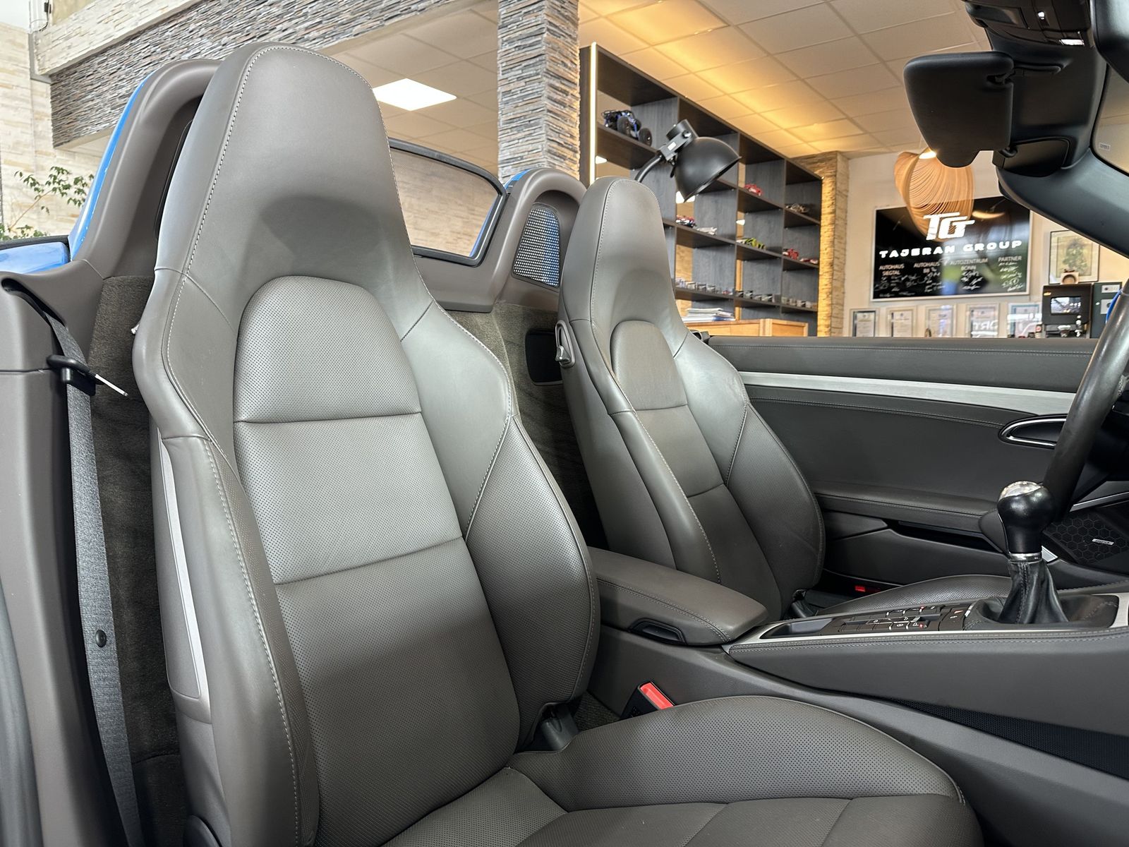 Porsche Boxster 718 Leder BOSE R.Cam Navi Sitzbelüftung foto 16