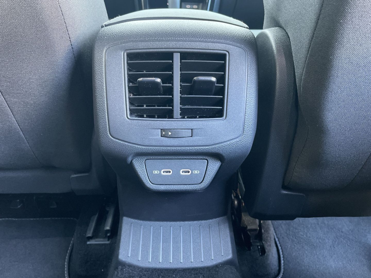 T-Roc 1.5 TSI DSG R-Line AHK/Kamera/Navi/App-Con