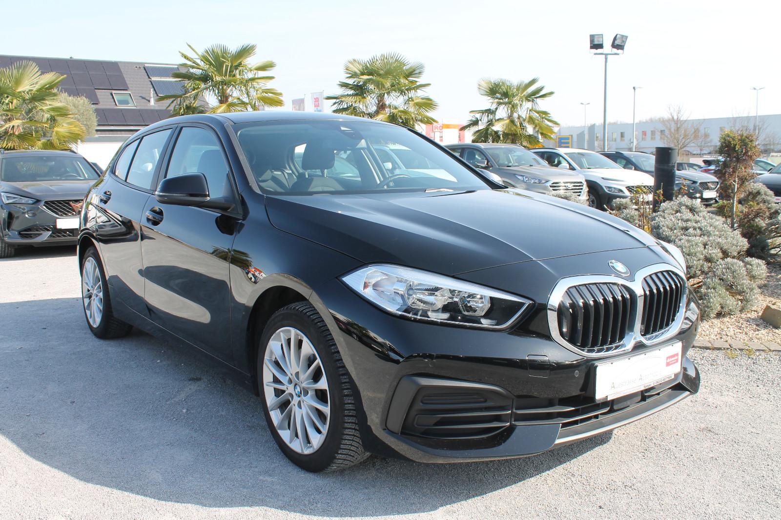 BMW 118i, Navi, Apple CarPlay, PDC, LED, Tempomat