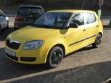 Skoda Fabia 1.2l 44 kW Ambiente - Skoda Fabia: Gelb