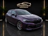 BMW M135i xDrive*HUD*PANO*LEDER*LHZ*KEYLESS*KAM*H&K* - BMW M135 mit Panoramadach