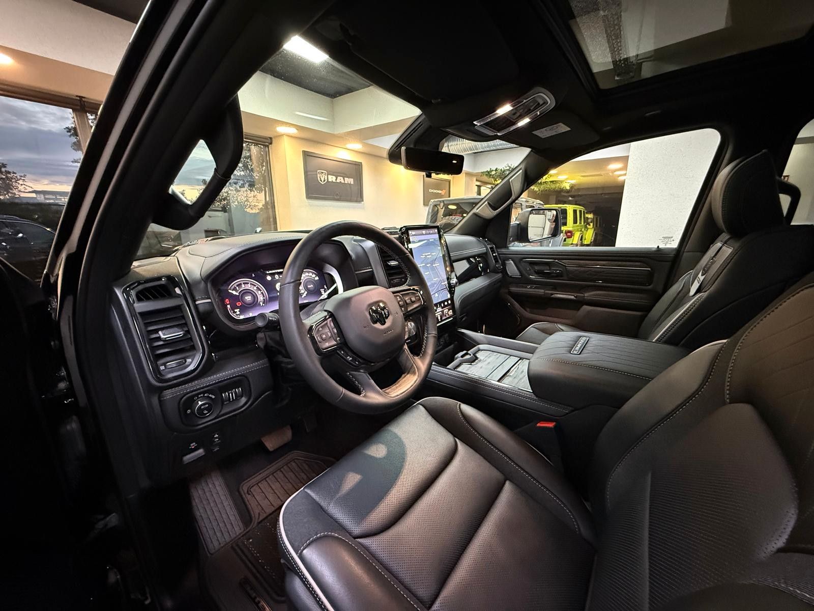 Fahrzeugabbildung Dodge LIMITED HURRICANE 3.0L-HO 540 PS - RAMBOX-MWK