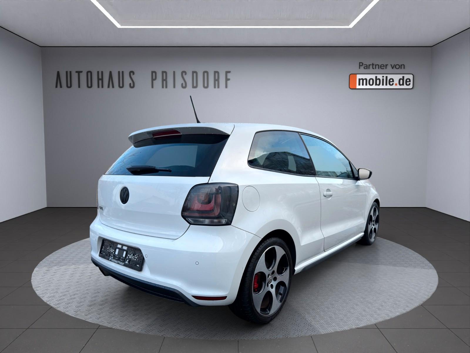 Volkswagen Polo V GTI DSG/17"/CarPlay/Sitzheizung/8Fach