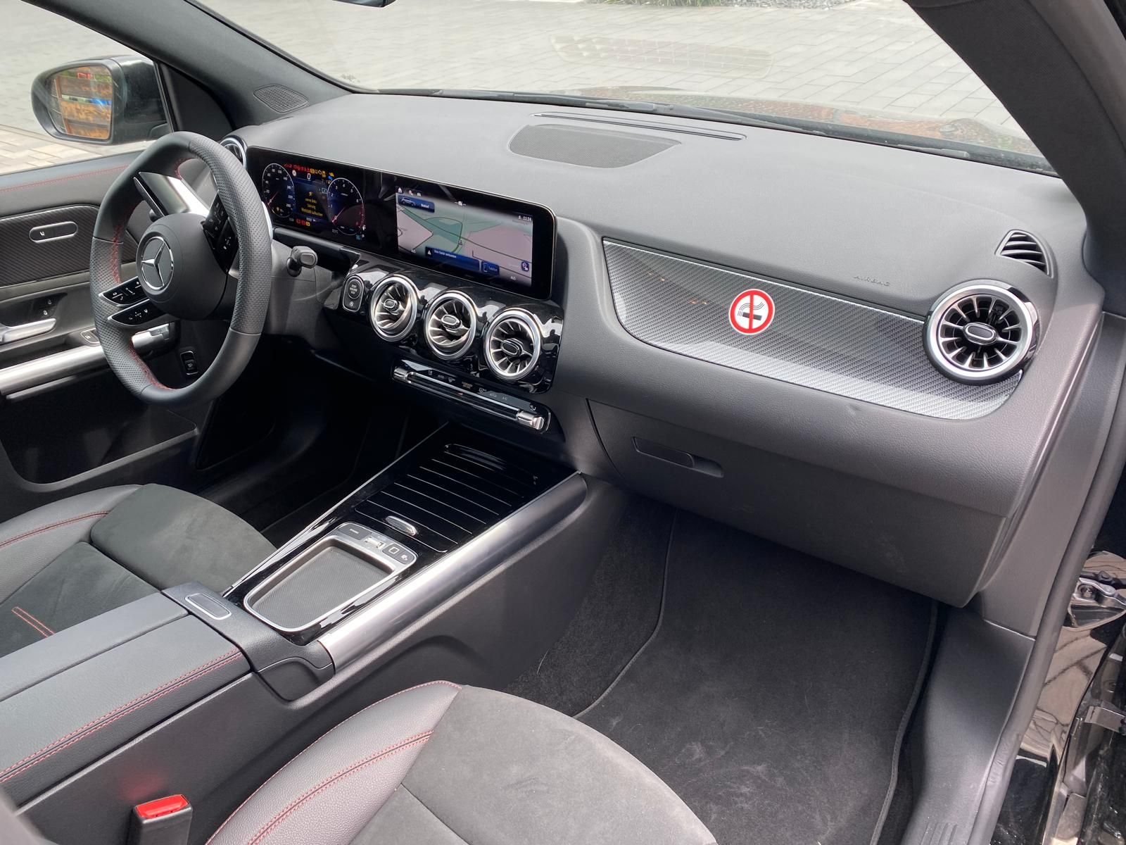 Fahrzeugabbildung Mercedes-Benz GLA 200 AMG/Pano/DIS/360/AHK/M-BEAM/