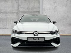 Fahrzeugabbildung Volkswagen Golf VIII R Performance AKRAPOVIC PANO 270KM/H H