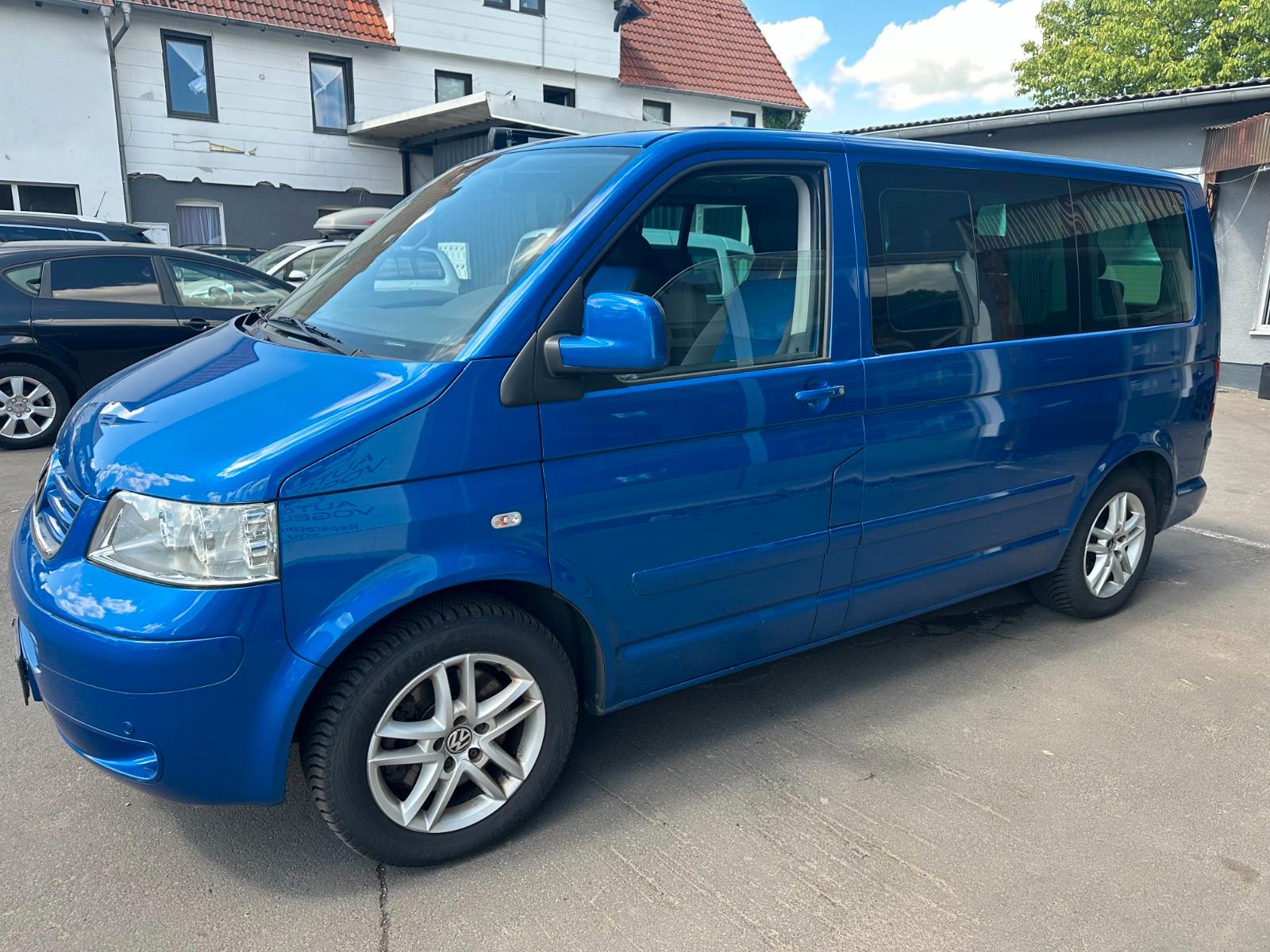 Volkswagen T5 Transporter Bus Multivan Comfortline