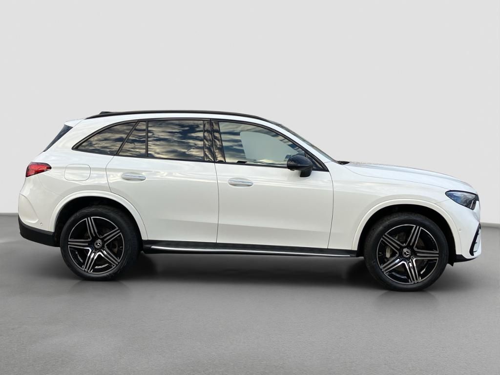 Fahrzeugabbildung Mercedes-Benz GLC 400 e 4M AMG*NIGHT*PSD*AHZV*HUD*DIGI. LIGHT*