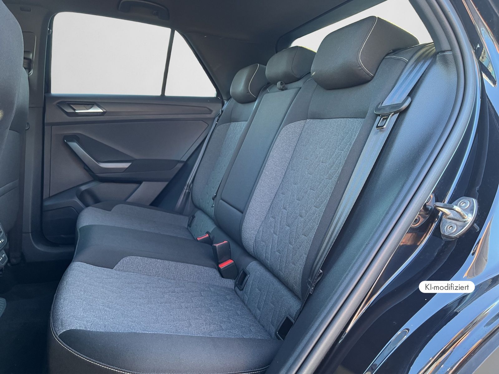 Volkswagen T-Roc - Bild 15