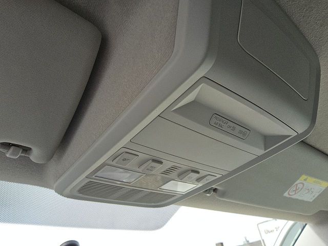 T6.1 Transporter Kasten 2.0 TDI Klima AHK SHZ