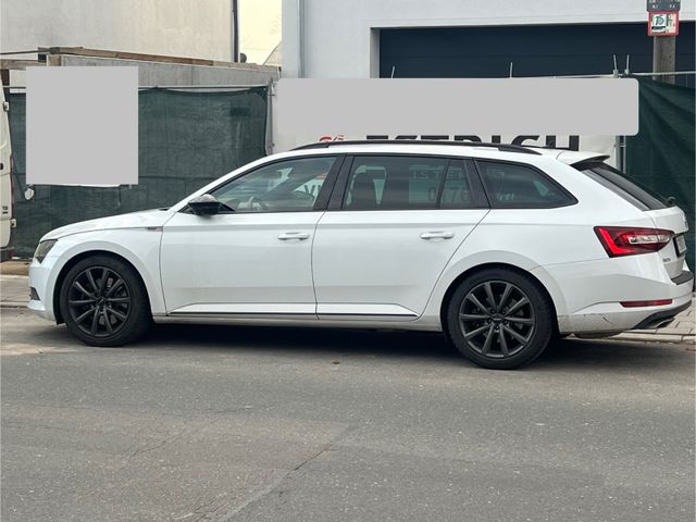 Skoda Superb Combi Sportline 4x4