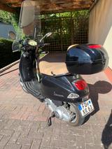 Vespa LX 125 i.e. PIAGGIO - VESPA 2010