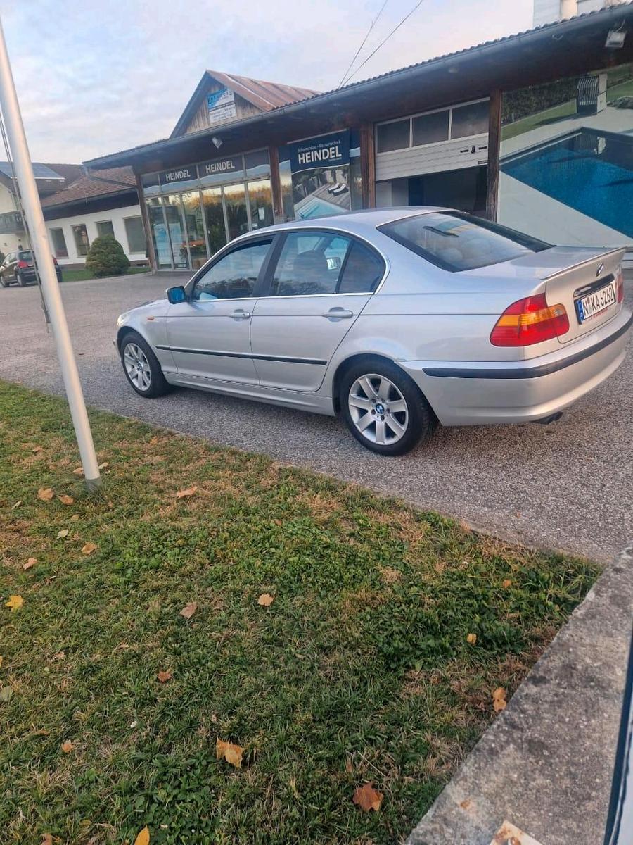 BMW 320