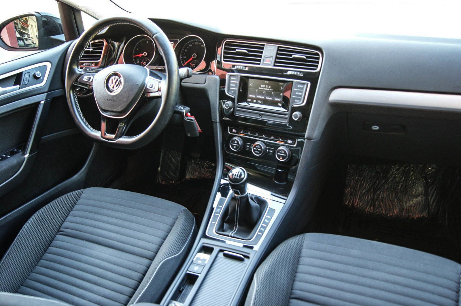 Fahrzeugabbildung Volkswagen Golf 7 Variant 12TSI CUP BMT PARKLENKASSISTENT