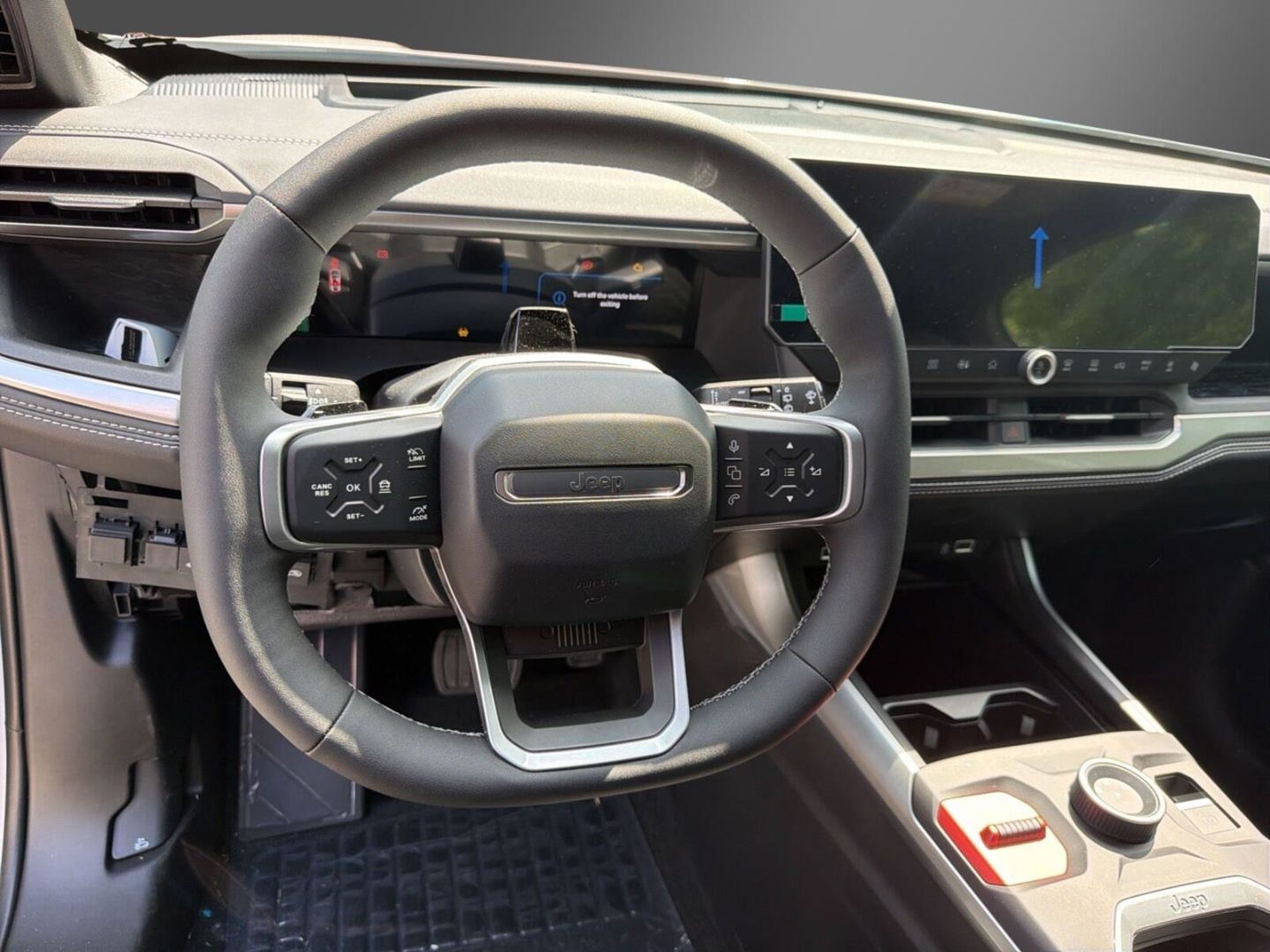 Fahrzeugabbildung Jeep Compass MY26 FIRST EDITION E-HYBRID PANO VOLL