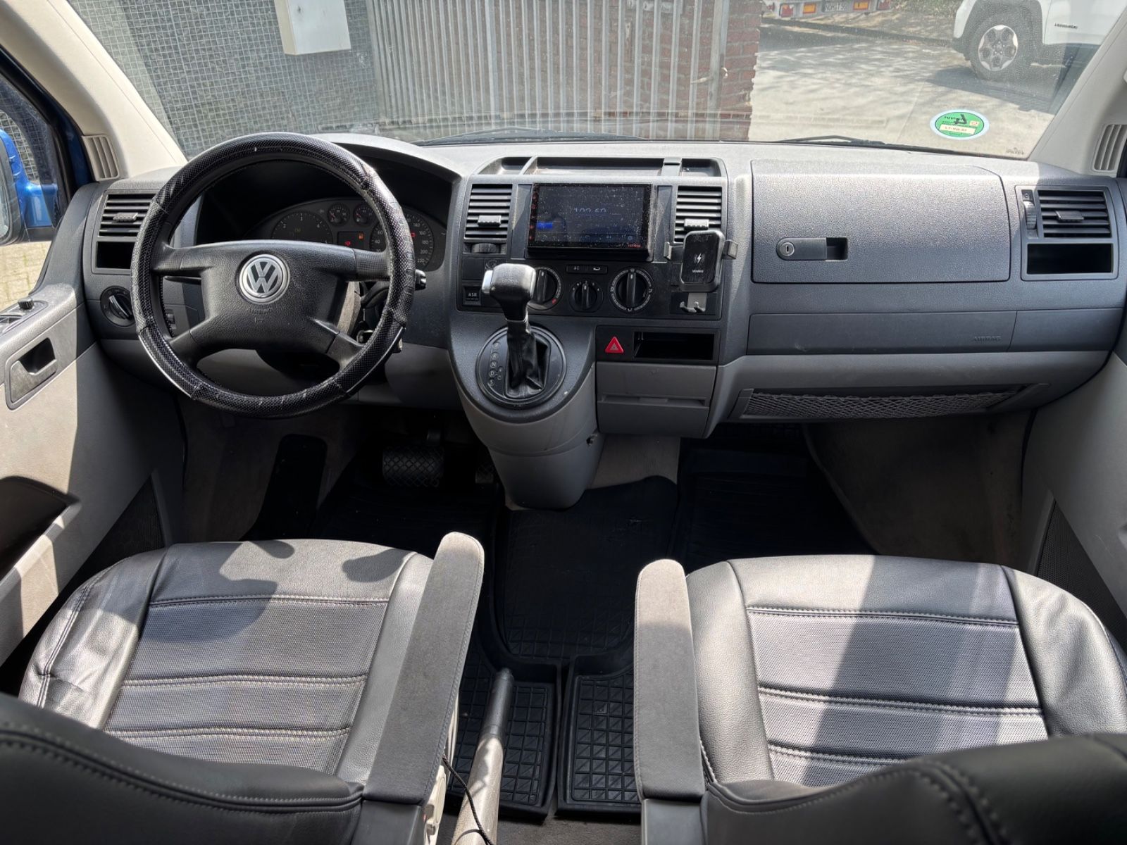 Photo 8 of VW T5 Transporter