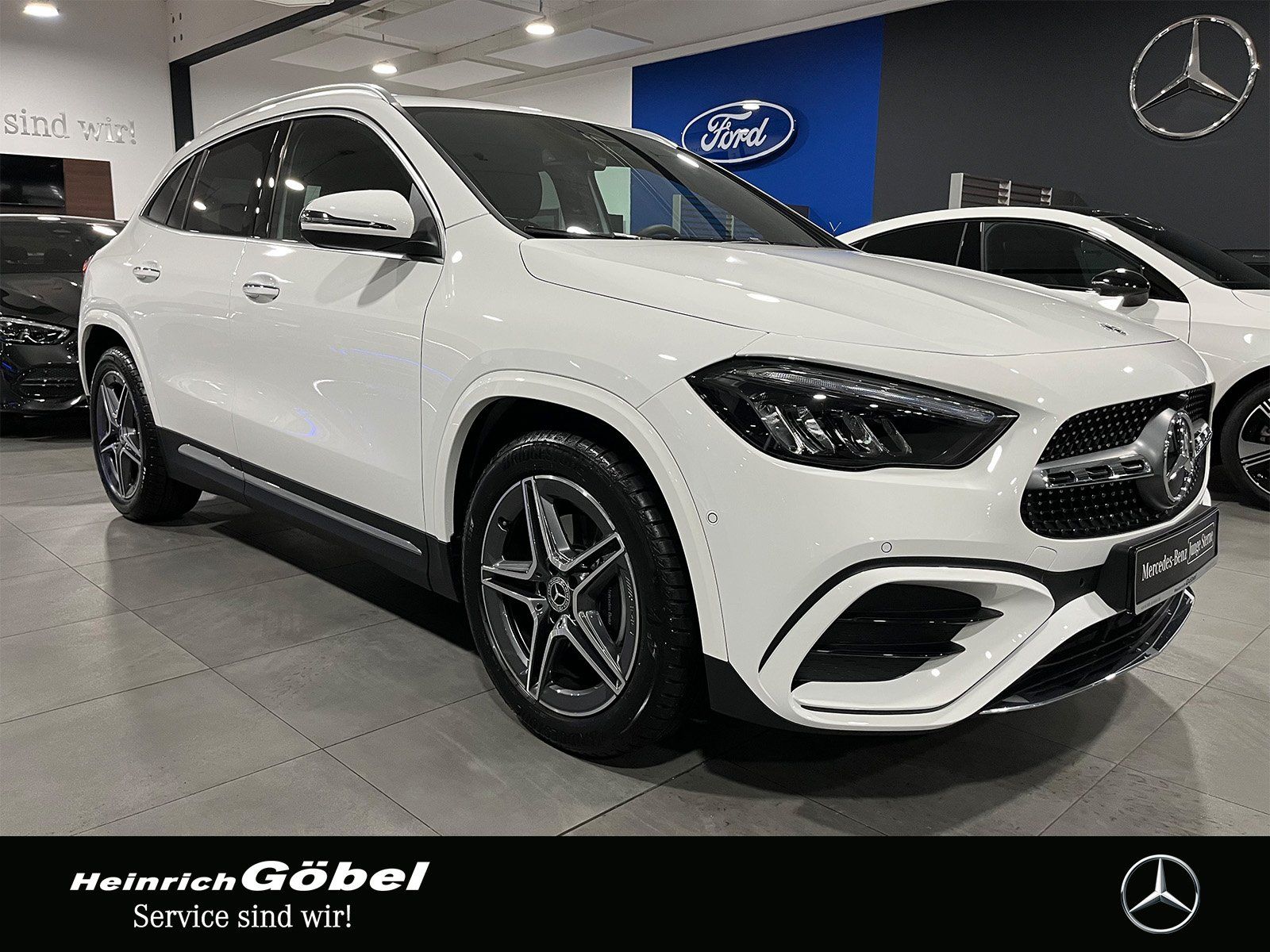 Fahrzeugabbildung Mercedes-Benz GLA 200 AMG+AMBIENTE+LED+KAMERA+WINTER.P+KEYLESS