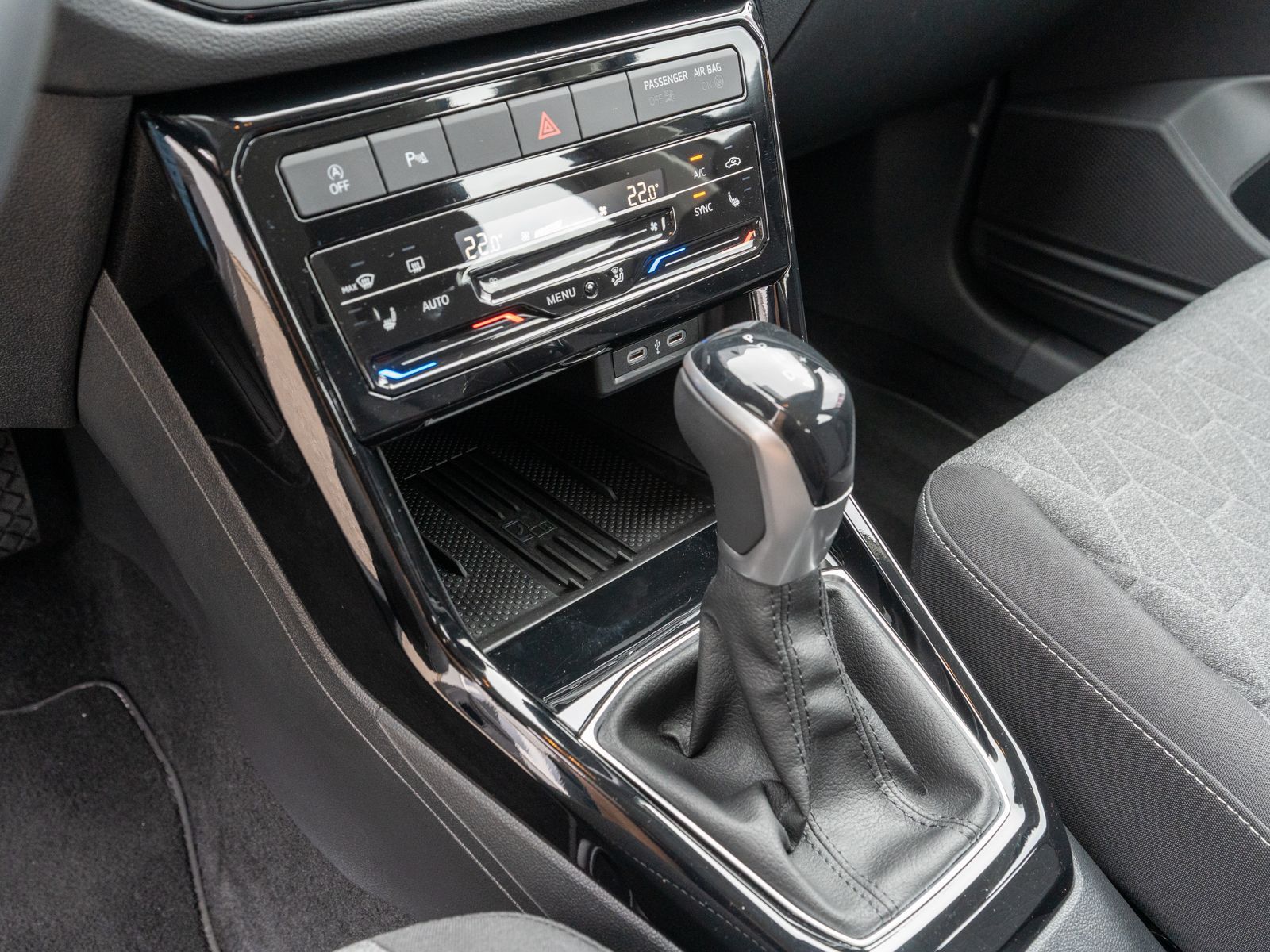 Volkswagen T-Cross - Bild 14