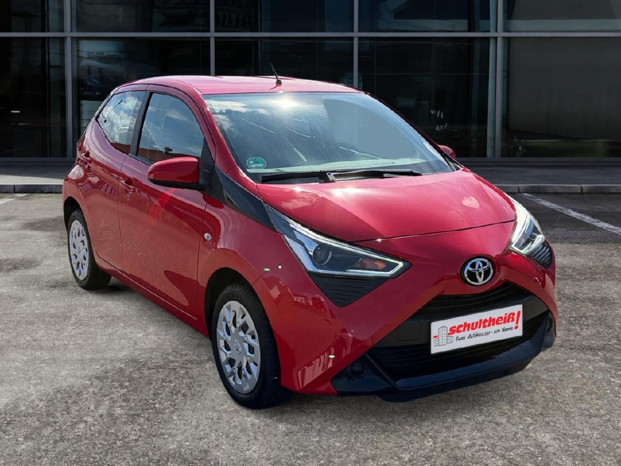 Fahrzeugabbildung Toyota AYGO x-play
