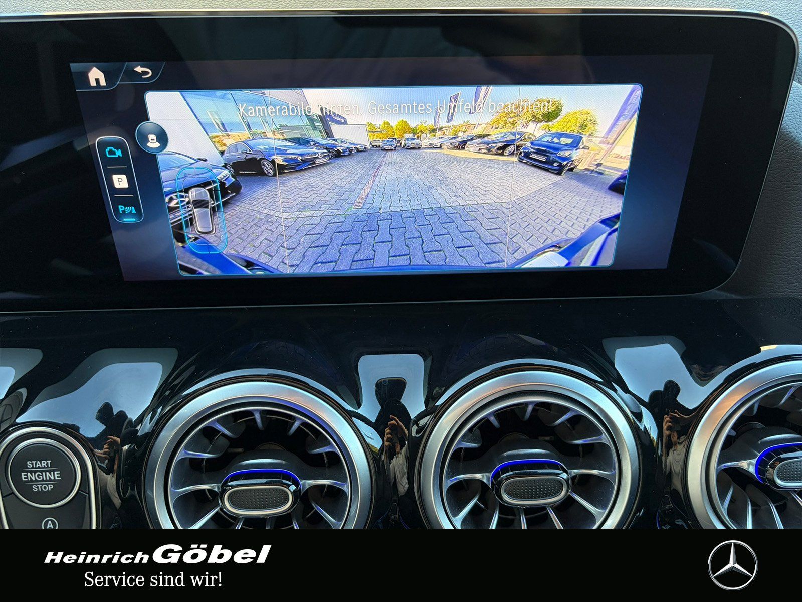 Fahrzeugabbildung Mercedes-Benz GLA 220 d 4M AMG*PANO*AHK*20ZOLL*AMBIENTEBEL