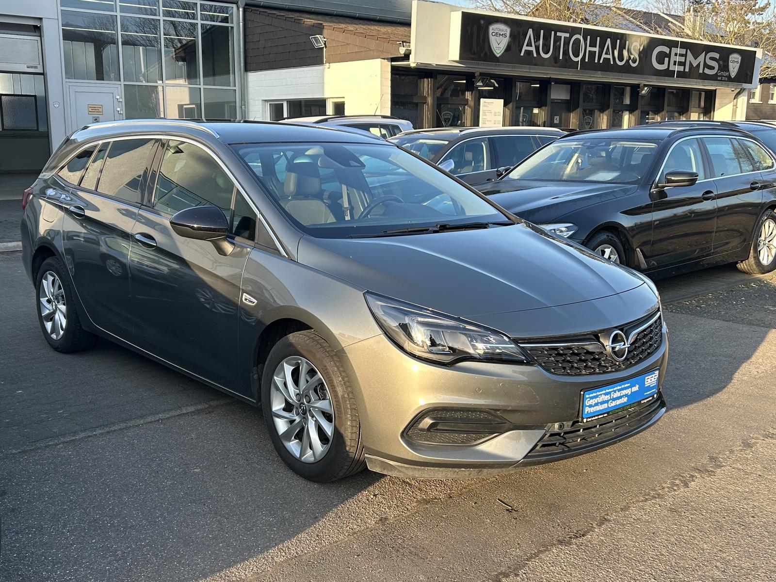 Opel Astra Elegance LED Navi PDC Winter-Paket Temp