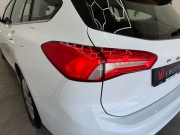 Ford Focus - 10
