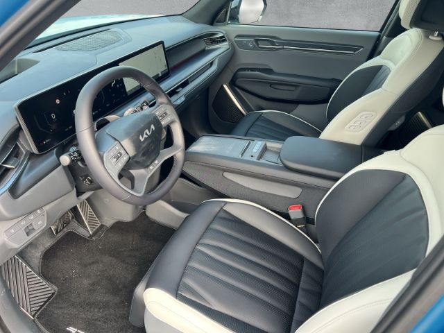 Fahrzeugabbildung Kia EV9 4WD GT-LINE LAUNCH EDITION ELEKTRO *7SITZER*