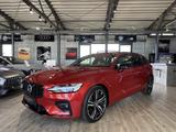 Volvo V60 R-Design*PANO*ACC*HEADUP*B&W*LEDER*360°KAM - Volvo V60: mit Navigationssystem