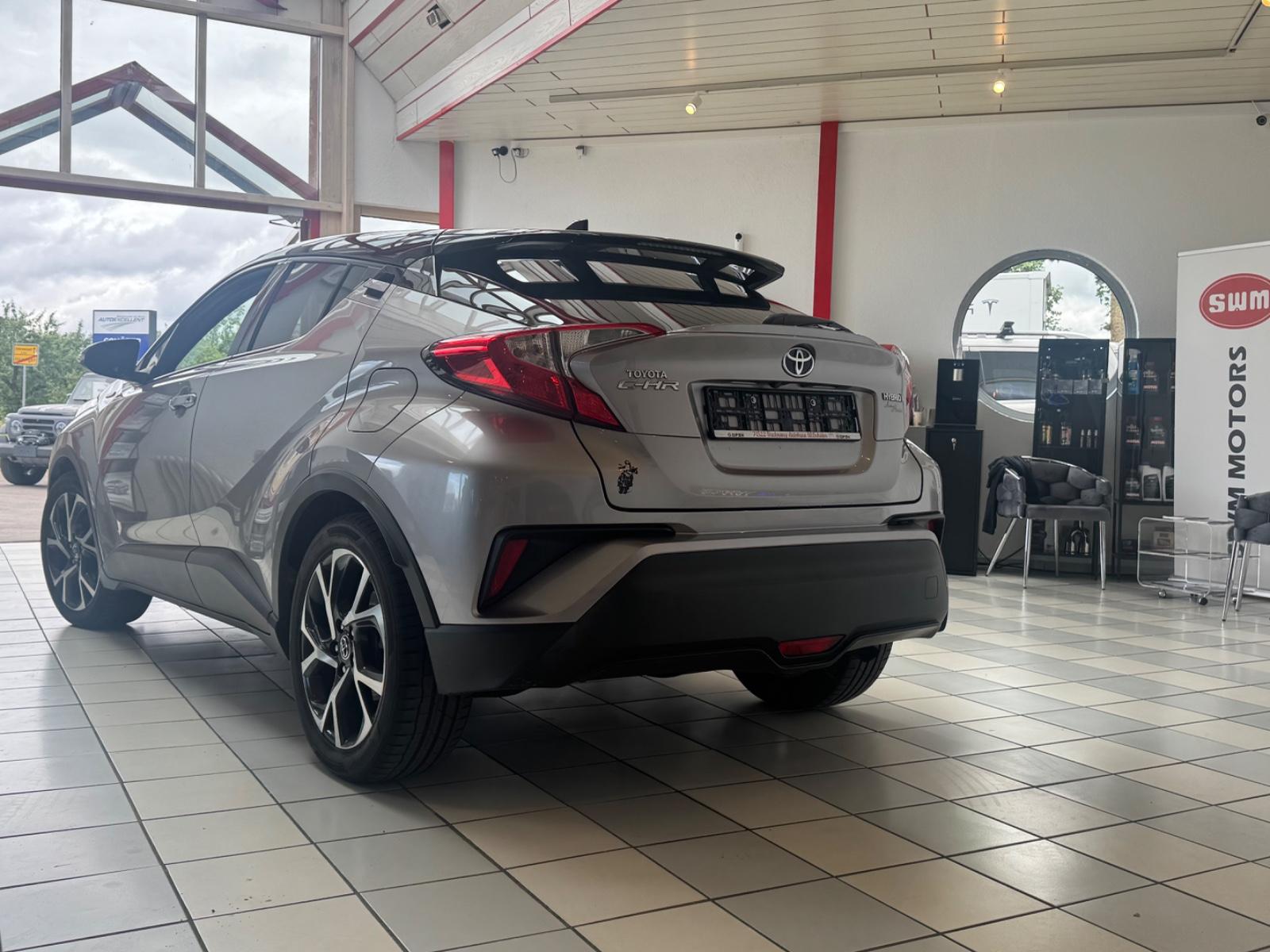 Toyota C-HR Hybrid Style