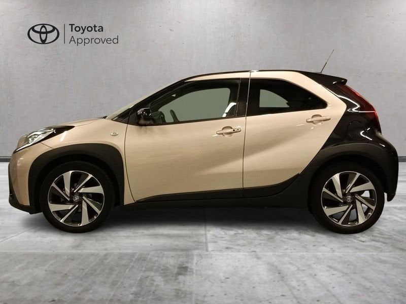 Other Toyota Aygo X Aygo X 1.0 Lounge 72cv imagem 3