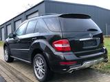 Mercedes-Benz ML 500 Designo AMG Paket+TV+AMG Auspuff+Voll - Mercedes-Benz ML 500: AMG
