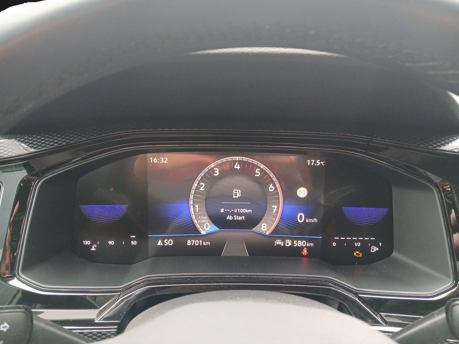 Fahrzeugabbildung Volkswagen Polo 1.0 Life LED Navi AID RKF GRA SH